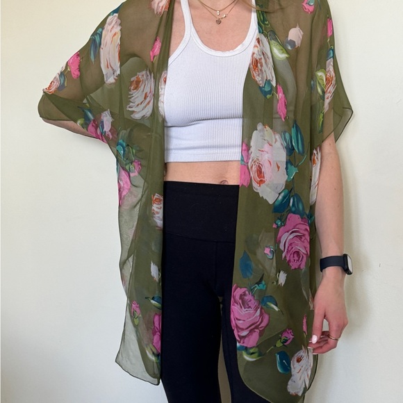 Kimono / Beach Cover Up - Picture 2 of 4